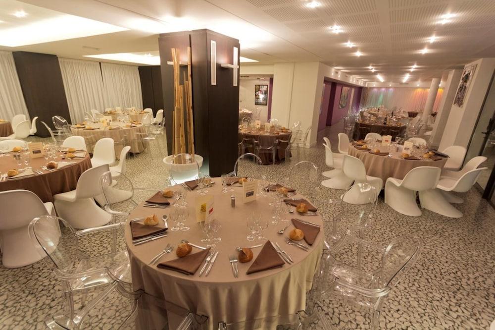 Le Rex Hotel Tarbes